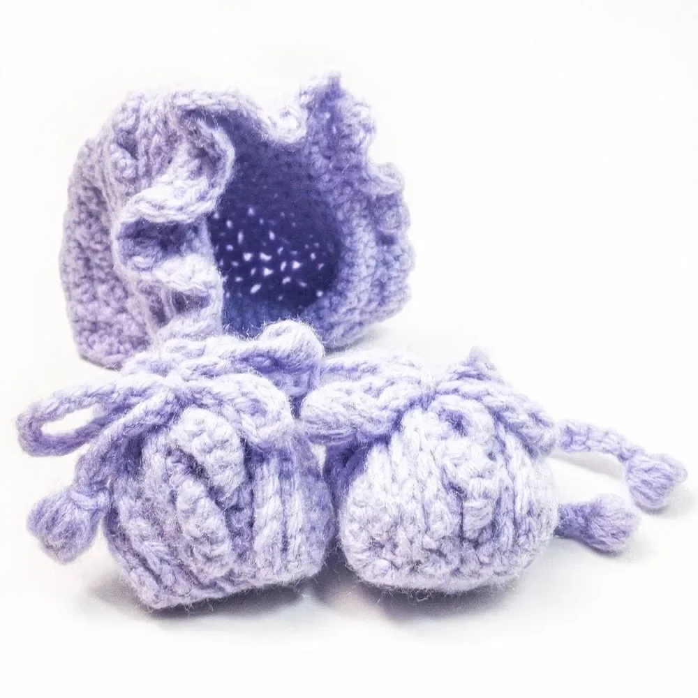VTG Hand Knit Lavender Baby Bonnet and Booties Sz 0 Newborn